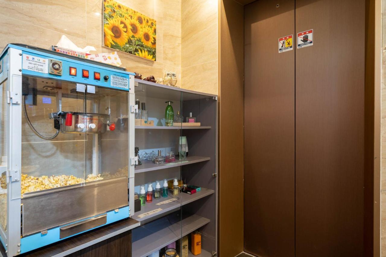 Galleria Hotel Сувон Экстерьер фото